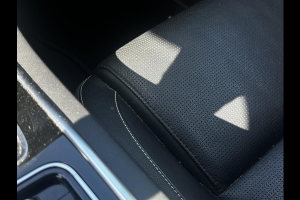 Jaguar XF Sportbrake 2.0d Chequered Flag R Sport Panoramadak Carplay Stoelverw.