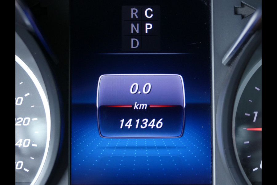 Mercedes-Benz V-Klasse 250d Lang Dubbel Cabine LED/Trekhaak/Camera/Leer/PDC