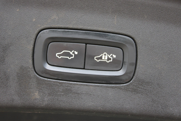 Polestar 2 Long Range Dual Motor Launch Edition 78kWhV SOh 92,5% PANO LED TREKHAAK 136000KM!!!