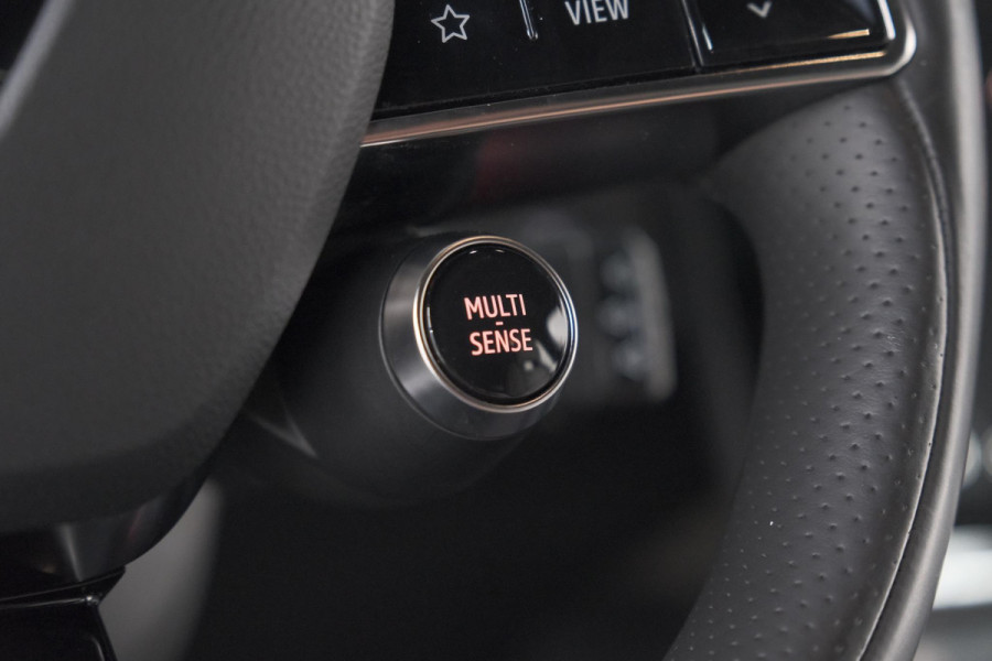 Renault Mégane E-Tech EV60 Optimum Charge Iconic | 360 Camera | Harman Kardon | Stoelmassage | Dodehoekdetectie