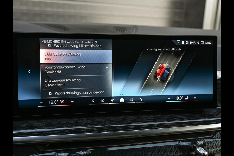 BMW X5 xDrive50e M-Sport | Panoramadak | Active Cruise | Harman/Kardon | Head-Up | 360 Camera | Ambiance Interieur | Memory Seats | Luchtvering | Stoel Verwarming V+A