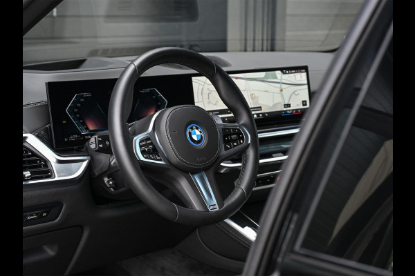 BMW X5 xDrive50e M-Sport | Panoramadak | Active Cruise | Harman/Kardon | Head-Up | 360 Camera | Ambiance Interieur | Memory Seats | Luchtvering | Stoel Verwarming V+A