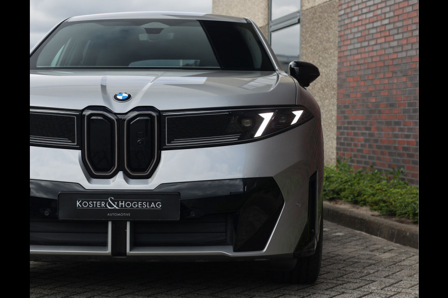BMW iX3 50 xDrive 113 kWh | Trekhaak - Harman Kardon