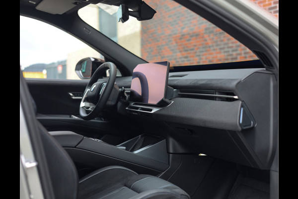 BMW iX3 50 xDrive 113 kWh | Trekhaak - Harman Kardon
