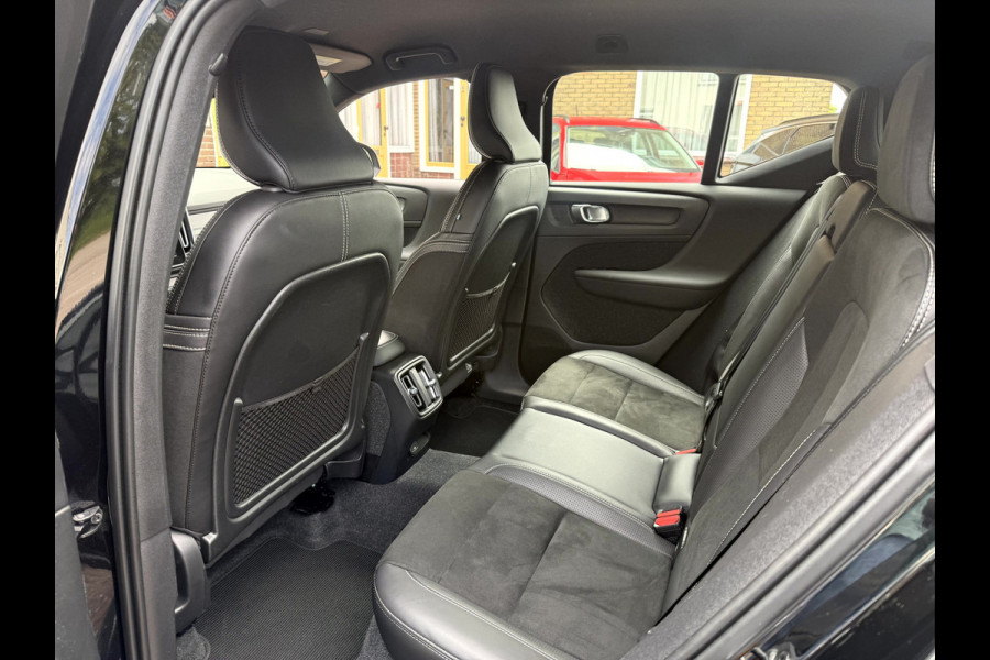 Volvo XC40 Recharge P8 AWD R-Design SOH 92.6%, Trekhaak, Stoel/Stuurverwarming, Camera
