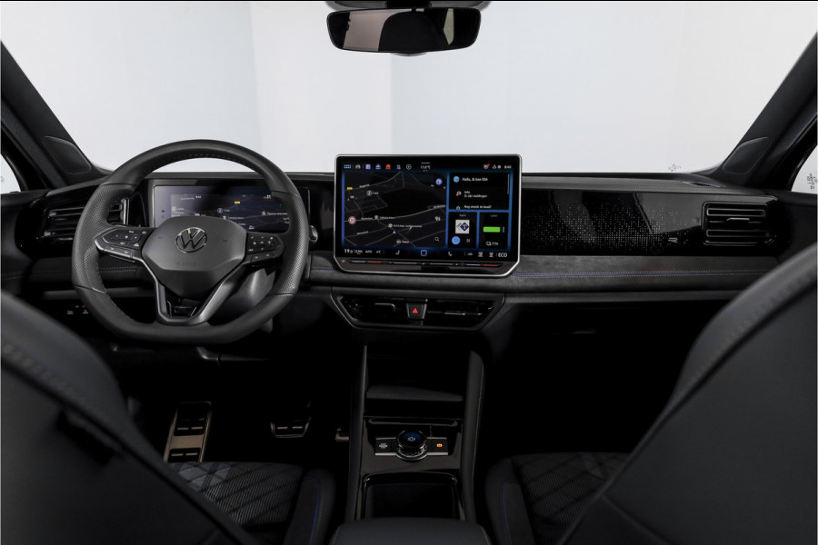 Volkswagen Tiguan 1.5 eHybrid 272PK R-Line Edition | Black Style | 15 inch Navi | Elek. Trekhaak | IQ Light | S/K-Panodak | Dig. Cockpit | Adapt. Cruise | Stoel-+Stuurverw. | 360 Camera | NAV + App. Connect | ECC | Elek. Klep | LM 20" | 4107