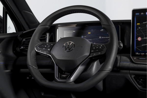 Volkswagen Tiguan 1.5 eHybrid 272PK R-Line Edition | Black Style | 15 inch Navi | Elek. Trekhaak | IQ Light | S/K-Panodak | Dig. Cockpit | Adapt. Cruise | Stoel-+Stuurverw. | 360 Camera | NAV + App. Connect | ECC | Elek. Klep | LM 20" | 4107