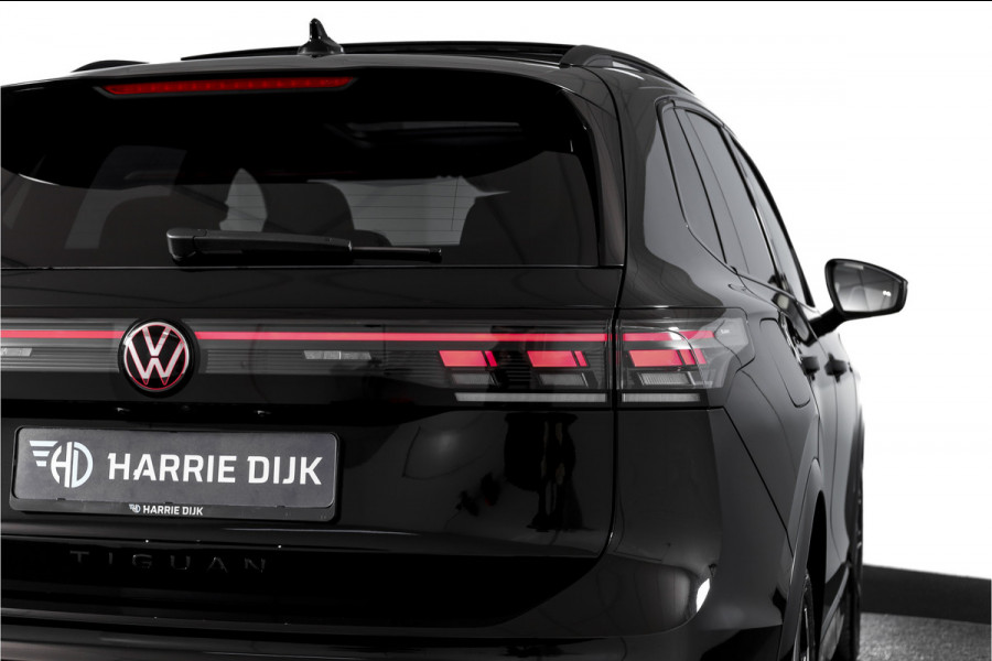 Volkswagen Tiguan 1.5 eHybrid 272PK R-Line Edition | Black Style | 15 inch Navi | Elek. Trekhaak | IQ Light | S/K-Panodak | Dig. Cockpit | Adapt. Cruise | Stoel-+Stuurverw. | 360 Camera | NAV + App. Connect | ECC | Elek. Klep | LM 20" | 4107
