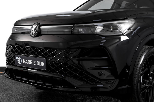 Volkswagen Tiguan 1.5 eHybrid 272PK R-Line Edition | Black Style | 15 inch Navi | Elek. Trekhaak | IQ Light | S/K-Panodak | Dig. Cockpit | Adapt. Cruise | Stoel-+Stuurverw. | 360 Camera | NAV + App. Connect | ECC | Elek. Klep | LM 20" | 4107