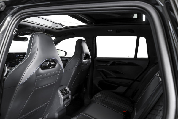 Volkswagen Tiguan 1.5 eHybrid 272PK R-Line Edition | Black Style | 15 inch Navi | Elek. Trekhaak | IQ Light | S/K-Panodak | Dig. Cockpit | Adapt. Cruise | Stoel-+Stuurverw. | 360 Camera | NAV + App. Connect | ECC | Elek. Klep | LM 20" | 4107
