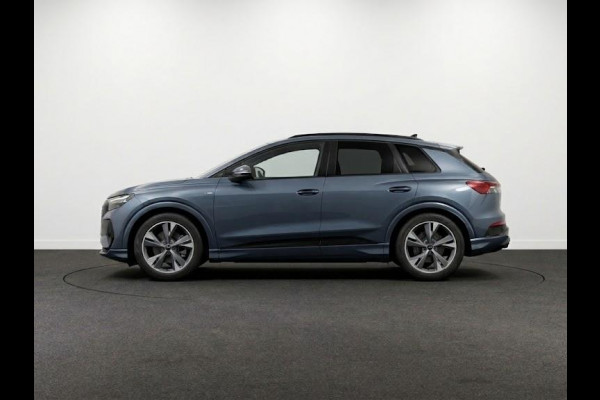 Audi Q4 e-tron S edition e-tron 82 kWh 286 pk | Techniekpakket plus | Optiekpakket zwart-glanzend | MMI bijrijdersdisplay | Trekhaak |