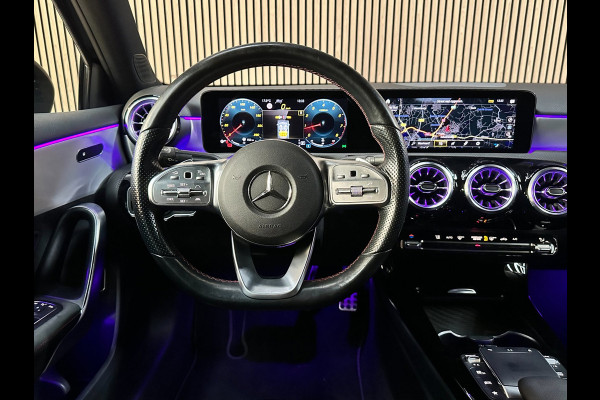 Mercedes-Benz A-Klasse 200 AMG Line - Pano - Ambiance - ACC