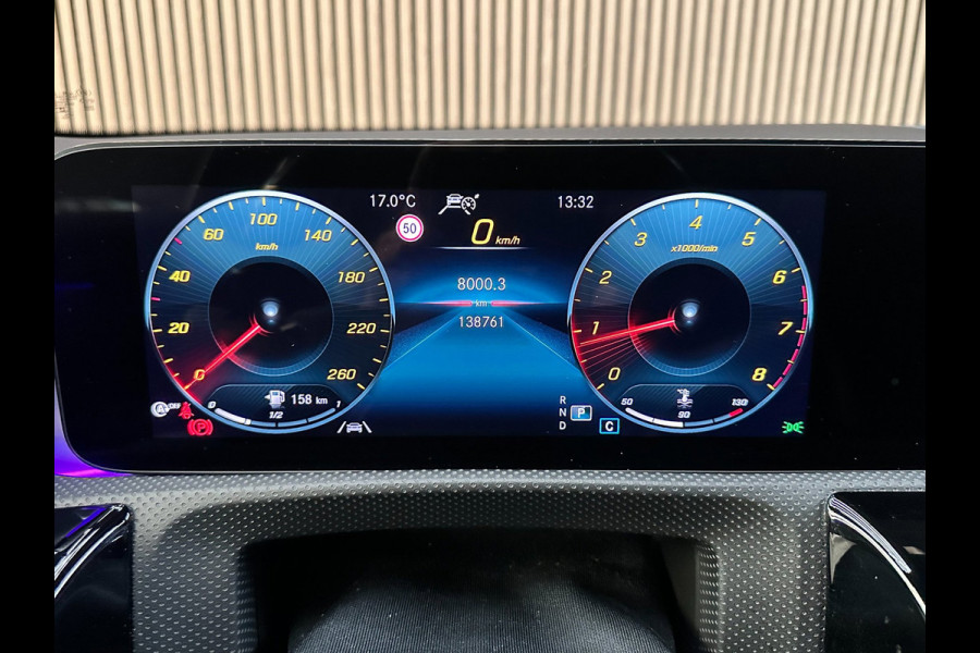 Mercedes-Benz A-Klasse 200 AMG Line - Pano - Ambiance - ACC
