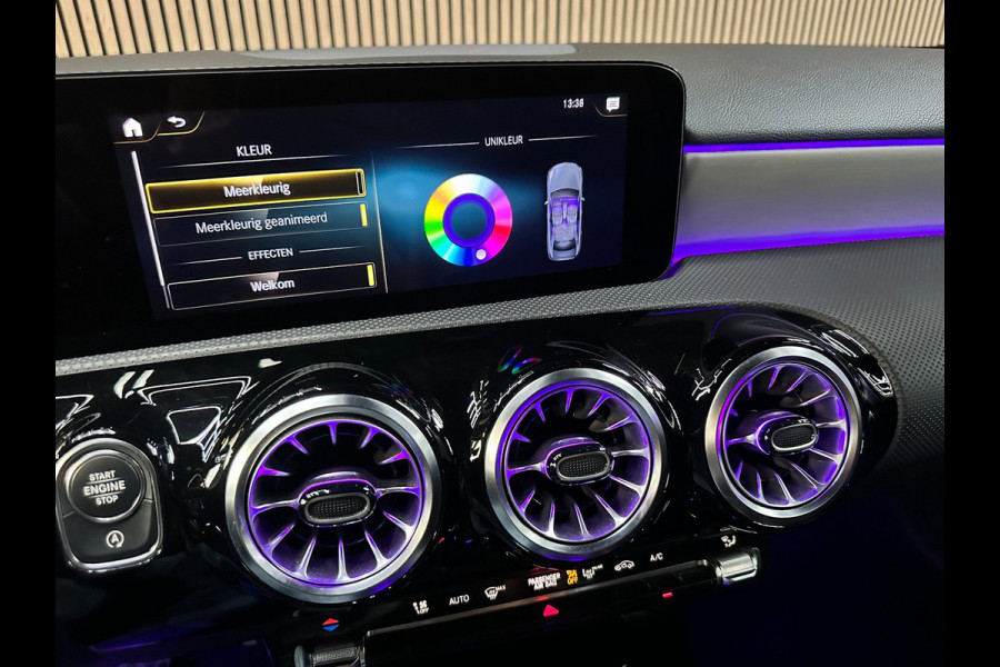 Mercedes-Benz A-Klasse 200 AMG Line - Pano - Ambiance - ACC