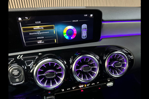 Mercedes-Benz A-Klasse 200 AMG Line - Pano - Ambiance - ACC