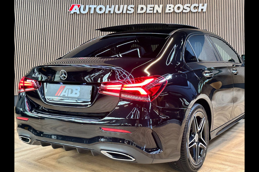 Mercedes-Benz A-Klasse 200 AMG Line - Pano - Ambiance - ACC