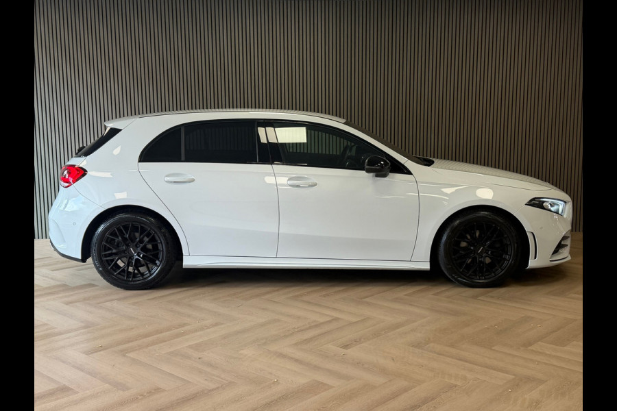 Mercedes-Benz A-Klasse 180 AMG Line AUT. SFEERVERLICHTING CAMERA NAVIGATIE CRUISE PDC KEYLESS-GO STOELVERWARMING AIRCO USB