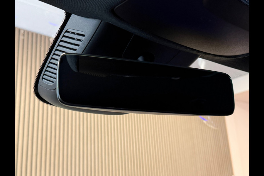 Mercedes-Benz A-Klasse 180 AMG Line AUT. SFEERVERLICHTING CAMERA NAVIGATIE CRUISE PDC KEYLESS-GO STOELVERWARMING AIRCO USB