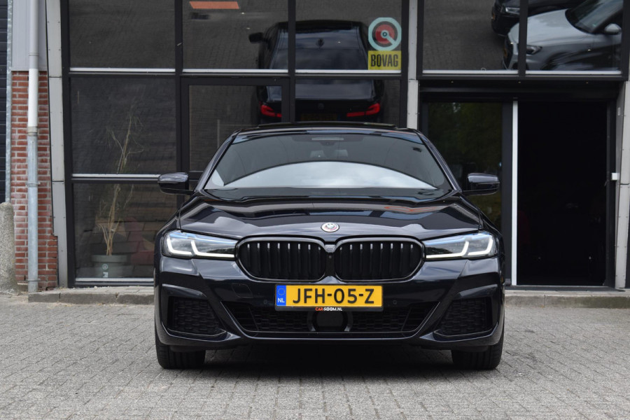 BMW 5 Serie 545e xDrive M-Sport Pano Laser H&K HUD Keyless Trekhaak