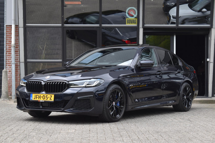 BMW 5 Serie 545e xDrive M-Sport Pano Laser H&K HUD Keyless Trekhaak