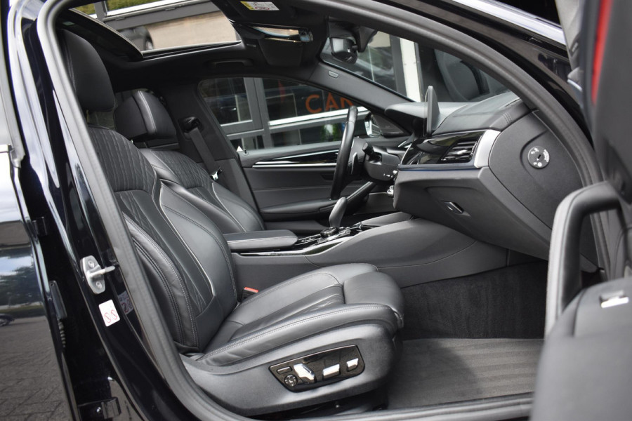 BMW 5 Serie 545e xDrive M-Sport Pano Laser H&K HUD Keyless Trekhaak