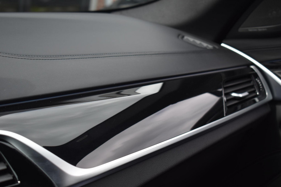 BMW 5 Serie 545e xDrive M-Sport Pano Laser H&K HUD Keyless Trekhaak