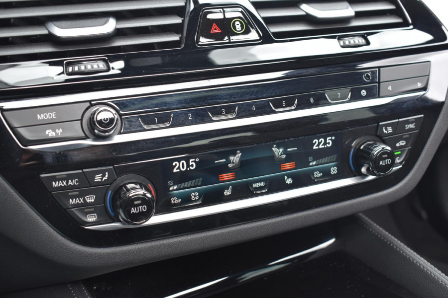 BMW 5 Serie 545e xDrive M-Sport Pano Laser H&K HUD Keyless Trekhaak
