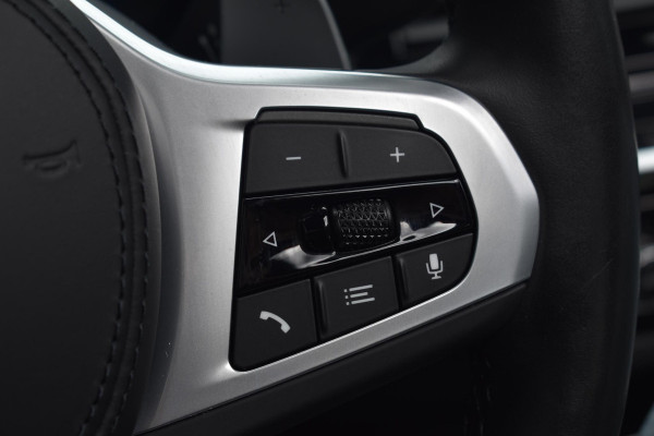 BMW 5 Serie 545e xDrive M-Sport Pano Laser H&K HUD Keyless Trekhaak