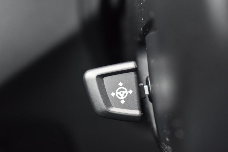 BMW 5 Serie 545e xDrive M-Sport Pano Laser H&K HUD Keyless Trekhaak