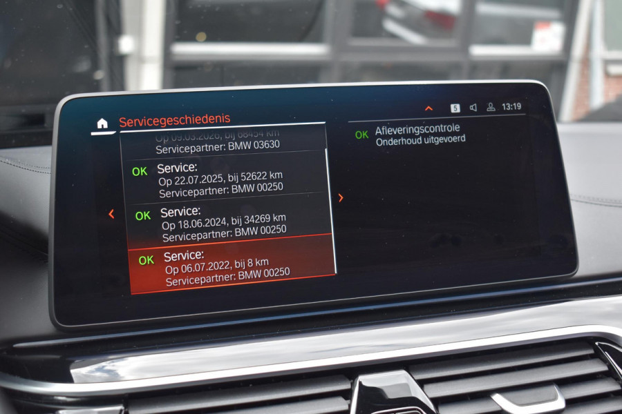 BMW 5 Serie 545e xDrive M-Sport Pano Laser H&K HUD Keyless Trekhaak