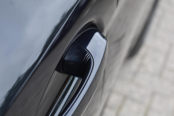 BMW 5 Serie 545e xDrive M-Sport Pano Laser H&K HUD Keyless Trekhaak