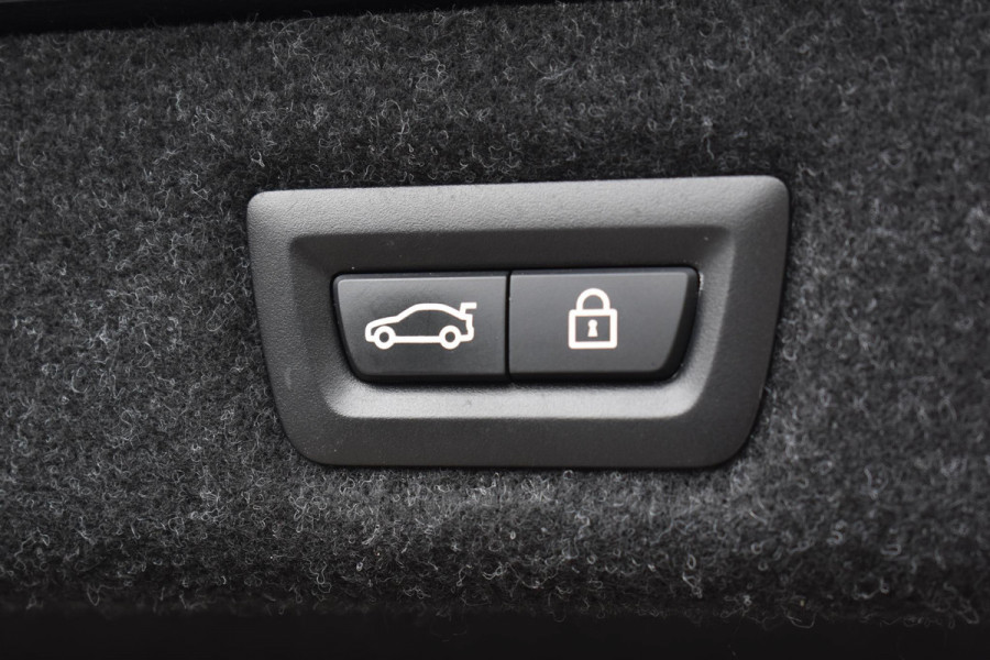 BMW 5 Serie 545e xDrive M-Sport Pano Laser H&K HUD Keyless Trekhaak