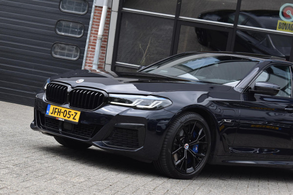 BMW 5 Serie 545e xDrive M-Sport Pano Laser H&K HUD Keyless Trekhaak