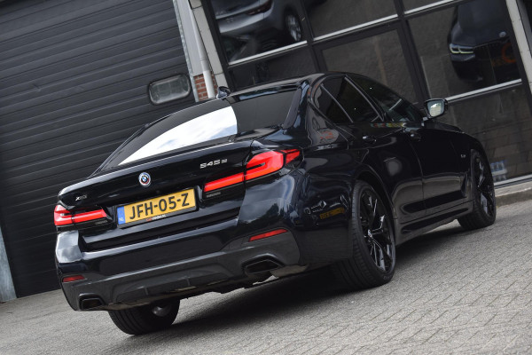 BMW 5 Serie 545e xDrive M-Sport Pano Laser H&K HUD Keyless Trekhaak