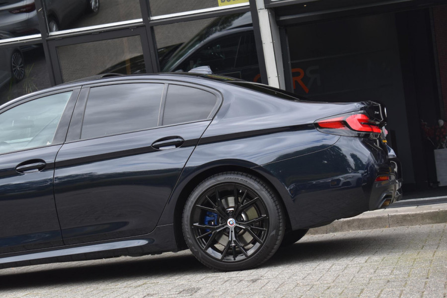 BMW 5 Serie 545e xDrive M-Sport Pano Laser H&K HUD Keyless Trekhaak