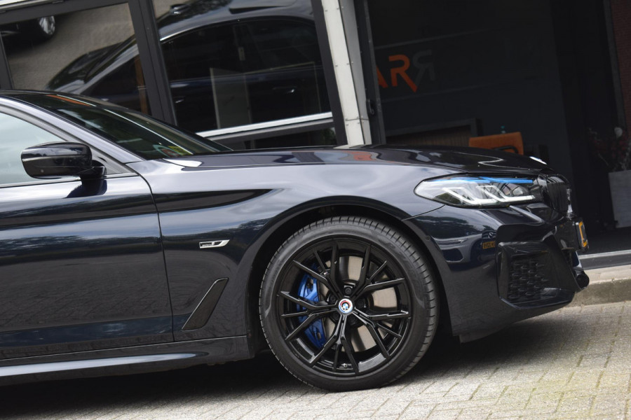 BMW 5 Serie 545e xDrive M-Sport Pano Laser H&K HUD Keyless Trekhaak