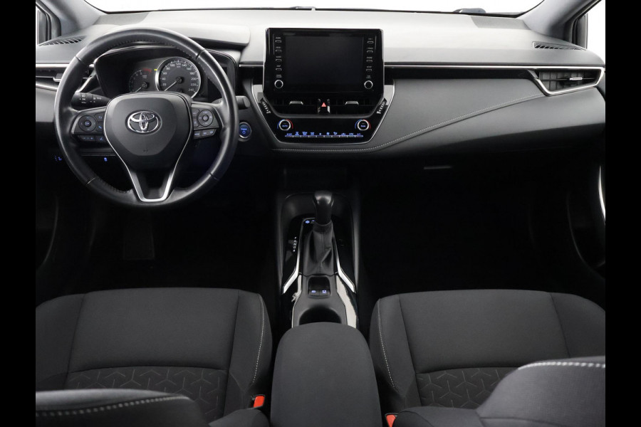 Toyota Corolla Touring Sports 1.8 HYBRID BLACKLINE ED. GARANTIE TOT 06-2031 CLOUD NAVIGATIE. ADAPTIEVE CRUISE CONTROL . ACHTERUITRIJ CAMERA . APPLE CARPLAY & ANDRIOD AUTO .