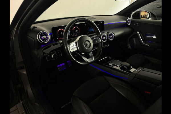 Mercedes-Benz A-Klasse 180 Business Solution AMG Camera |Sfeerverlichting|Stoelverwarming|Lane Assist| Cruise Control