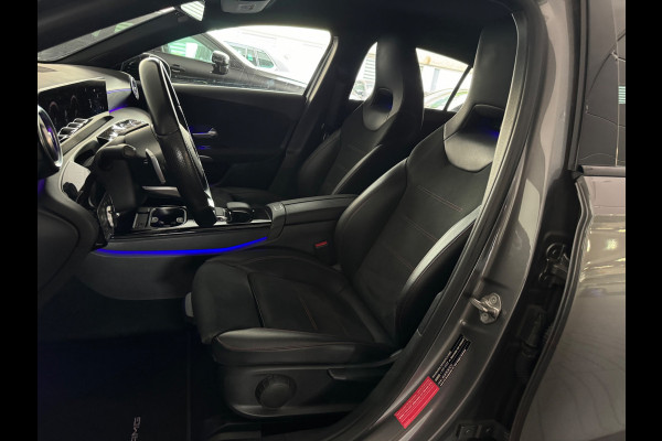 Mercedes-Benz A-Klasse 180 Business Solution AMG Camera |Sfeerverlichting|Stoelverwarming|Lane Assist| Cruise Control