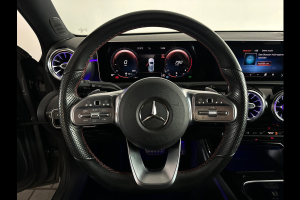 Mercedes-Benz A-Klasse 180 Business Solution AMG Camera |Sfeerverlichting|Stoelverwarming|Lane Assist| Cruise Control
