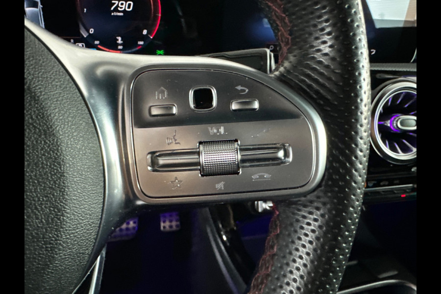 Mercedes-Benz A-Klasse 180 Business Solution AMG Camera |Sfeerverlichting|Stoelverwarming|Lane Assist| Cruise Control