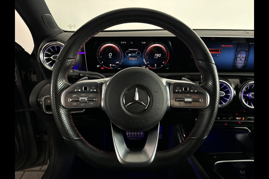 Mercedes-Benz A-Klasse 180 Business Solution AMG Camera |Sfeerverlichting|Stoelverwarming|Lane Assist| Cruise Control