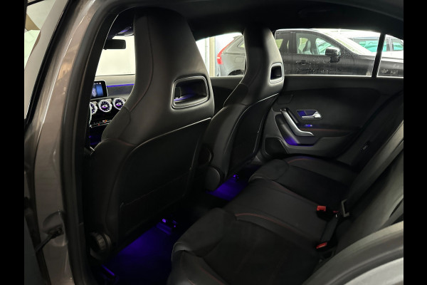 Mercedes-Benz A-Klasse 180 Business Solution AMG Camera |Sfeerverlichting|Stoelverwarming|Lane Assist| Cruise Control