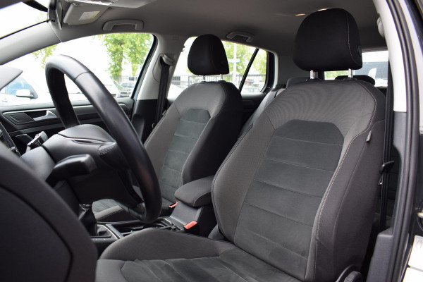 Volkswagen Golf 1.0 TSI Trendline | Apple CarPlay | ACC | Airco | Sportstoelen