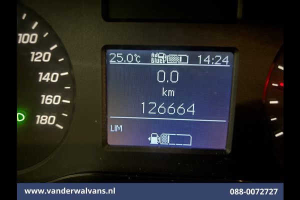 Mercedes-Benz Sprinter 317 CDI 170pk L3H2 Euro6 Airco | 360 Graden Camera | Navigatie | Apple Carplay | Chauffeursstoel Cruisecontrol, Android Auto, Stoelverwarming, 270 Graden Achterdeuren, Parkeersensoren, Bijrijdersbank