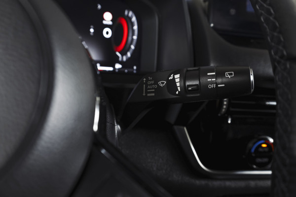 Nissan QASHQAI 1.5 e-Power 190 PK Business Design | Pano | Dig. Cockpit | Adapt. Cruise | PDC | 360 Camera | NAV + App. Connect | ECC | DAB | LM 18" |