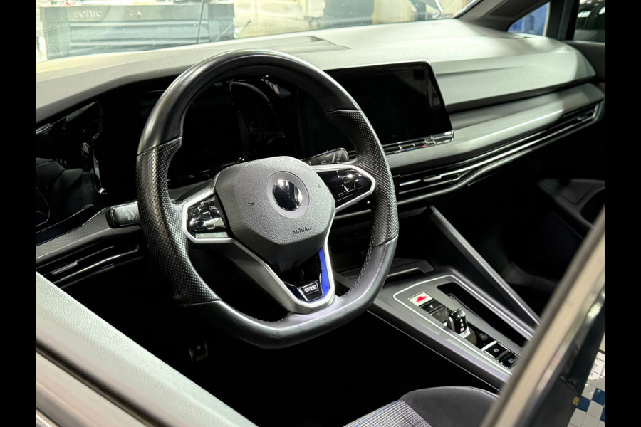 Volkswagen Golf 1.4 eHybrid GTE | Clubsport pakket | ACC | IQ Matrix LED Plus | Discover Media | Virtual | Keyless | 19 inch |