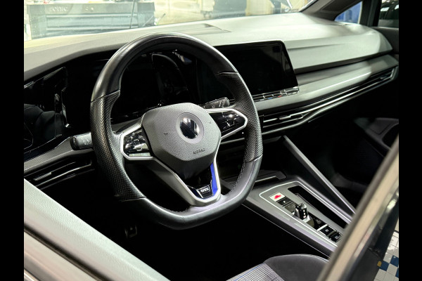 Volkswagen Golf 1.4 eHybrid GTE | Clubsport pakket | ACC | IQ Matrix LED Plus | Discover Media | Virtual | Keyless | 19 inch |