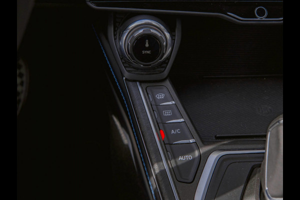 Lynk & Co 01 1.5 Black Edition Panoramadak|360° Camera|ACC|Stoelverwarming|Navi|Carplay