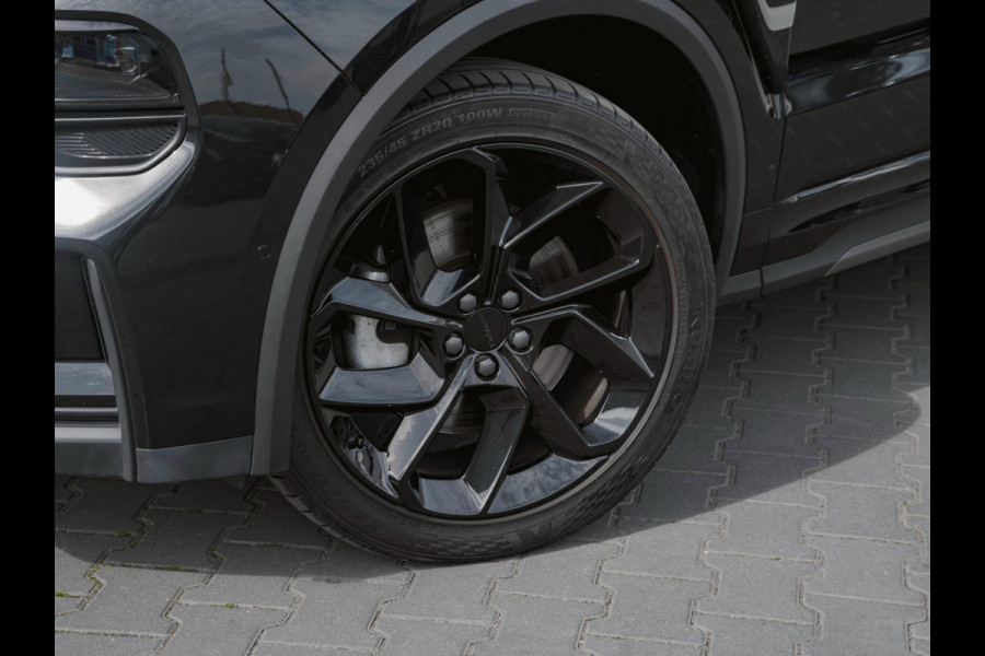 Lynk & Co 01 1.5 Black Edition Panoramadak|360° Camera|ACC|Stoelverwarming|Navi|Carplay